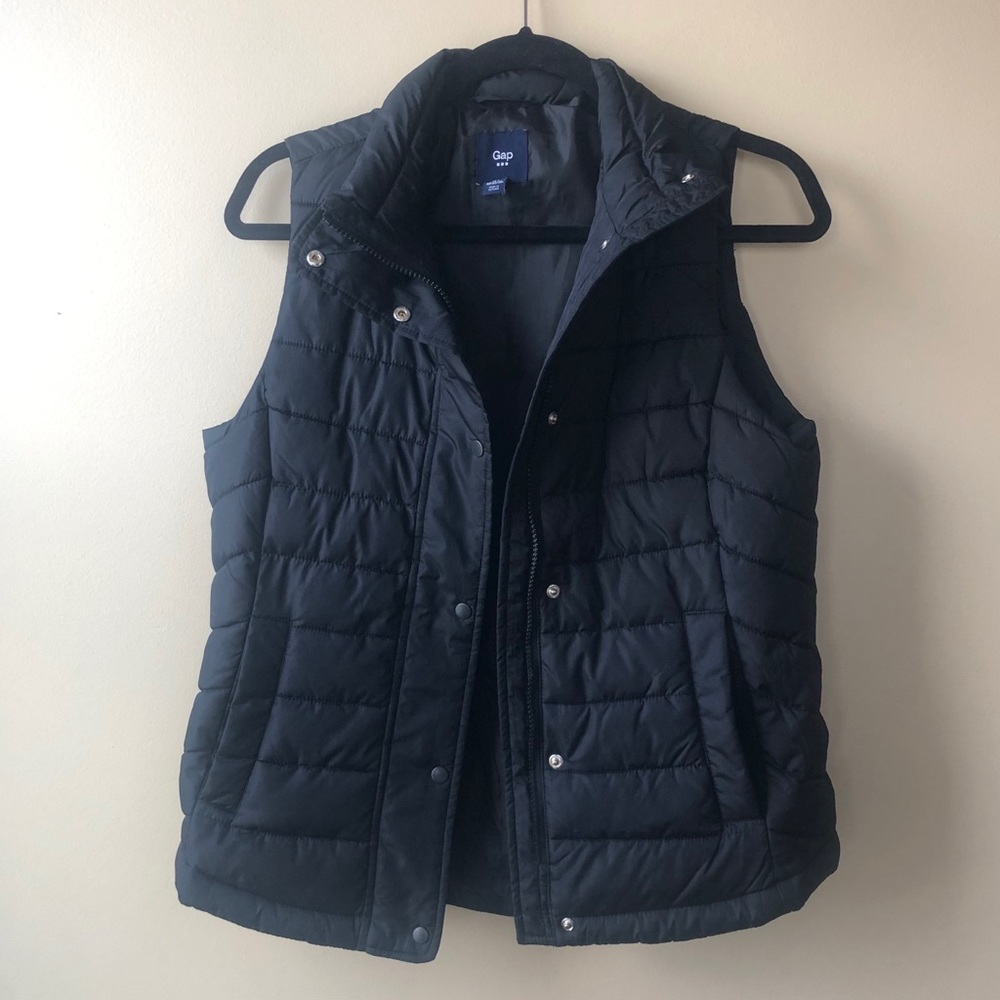 GAP Black Puffer Vest